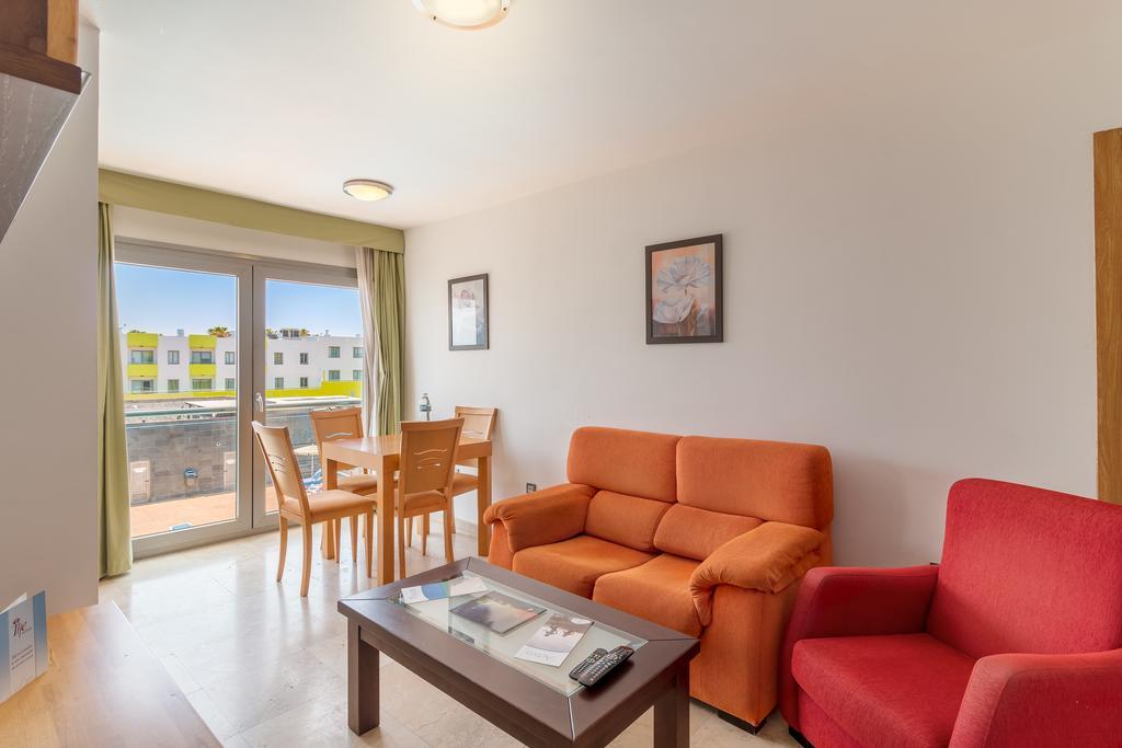 Hotel Livvo Corralejo Beach Exteriör bild